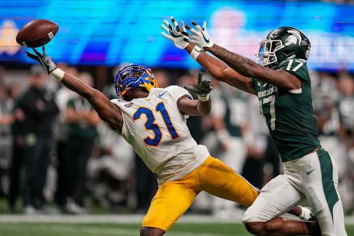 Pittsburgh Defensive Back Erick Hallett II